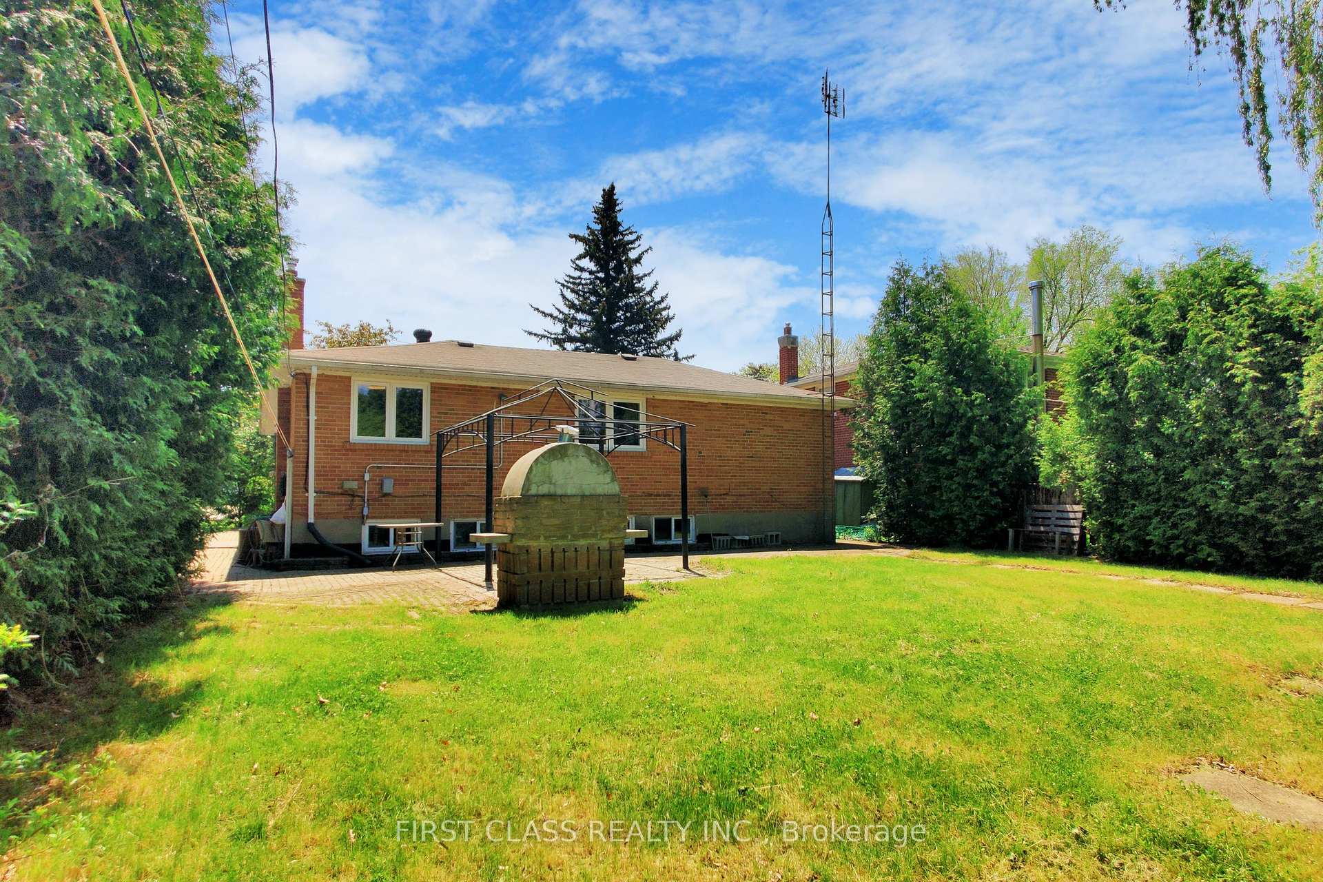 204 Pemberton Ave, Toronto, ON M2M1Y8 | 3 Bedroom 3 Bathroom Detached House | Image 35