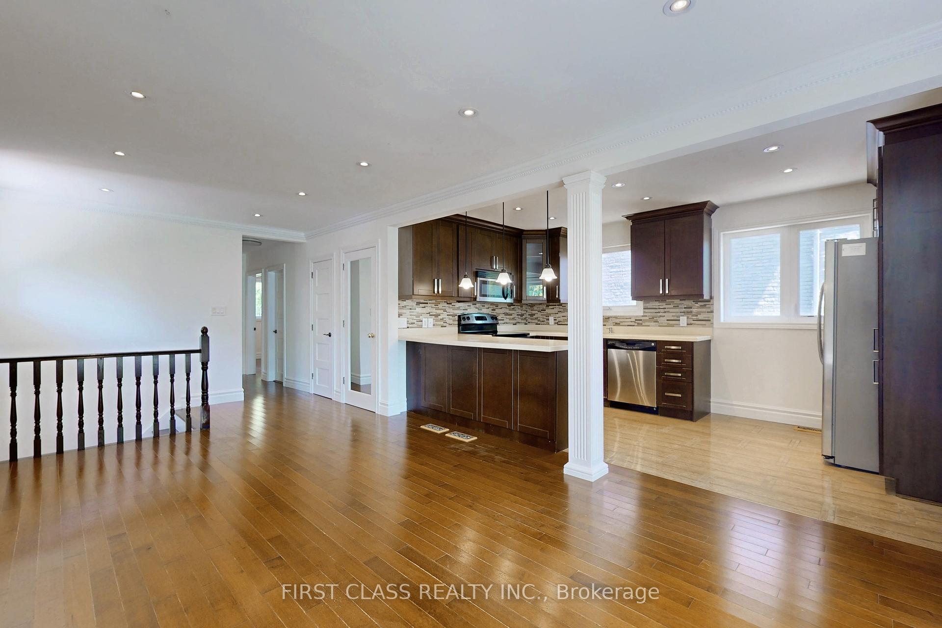 204 Pemberton Ave, Toronto, ON M2M1Y8 | 3 Bedroom 3 Bathroom Detached House | Image 5