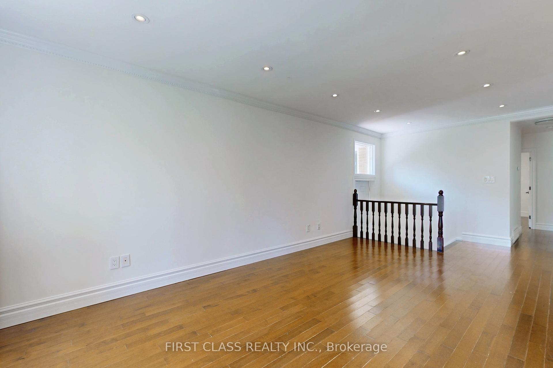 204 Pemberton Ave, Toronto, ON M2M1Y8 | 3 Bedroom 3 Bathroom Detached House | Image 6