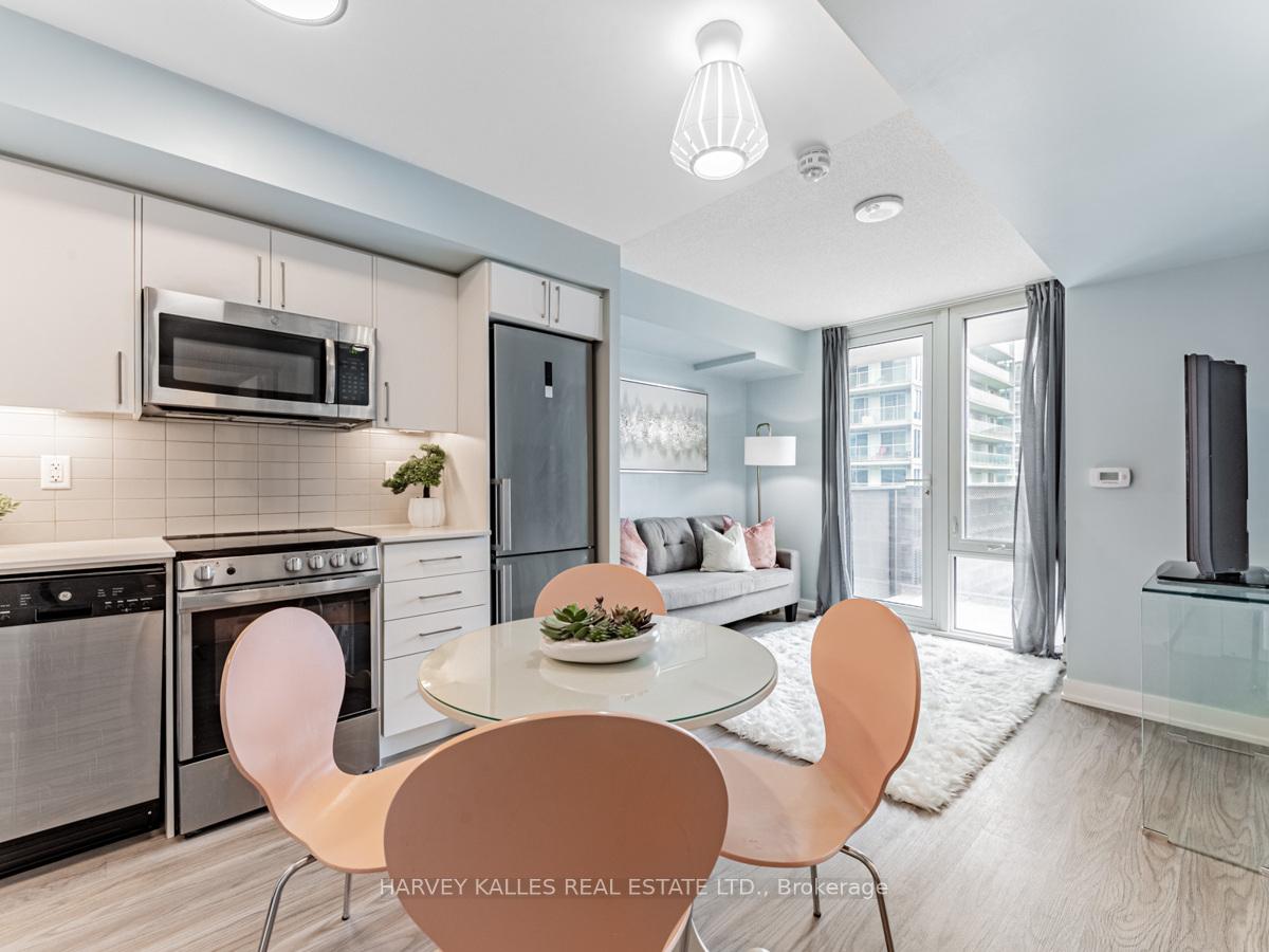 #902 - 38 Monte Kwinter Crt, Toronto, ON M3H0E2 | 1 Bedroom 1 Bathroom Condo Apt | Image 10