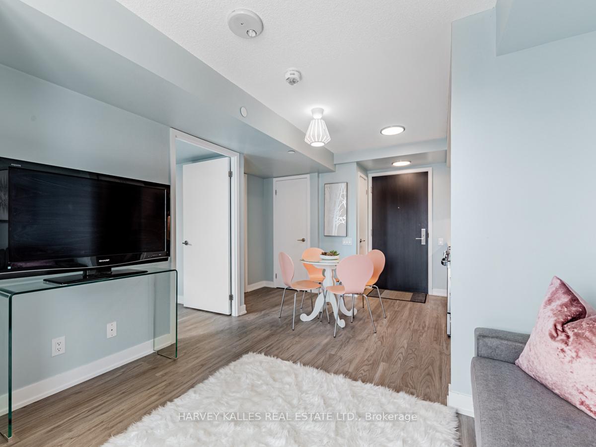 #902 - 38 Monte Kwinter Crt, Toronto, ON M3H0E2 | 1 Bedroom 1 Bathroom Condo Apt | Image 12