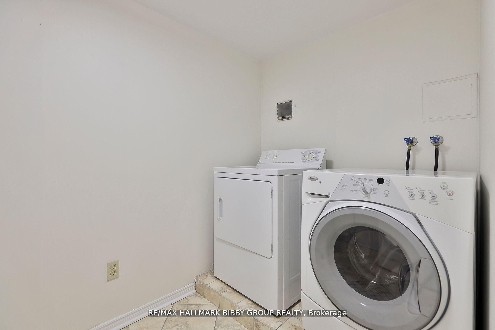 #803 - 160 Frederick St, Toronto, ON M5A4H9 | 2 Bedroom 2 Bathroom Condo Apt | Image 25