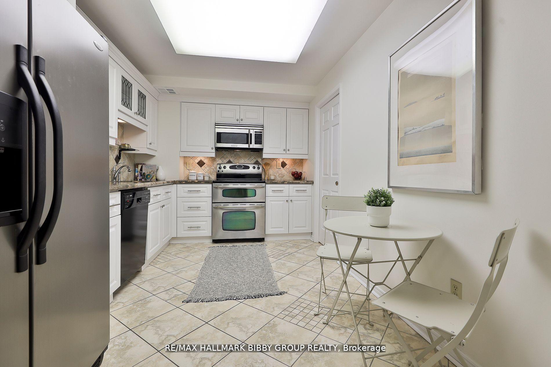 #803 - 160 Frederick St, Toronto, ON M5A4H9 | 2 Bedroom 2 Bathroom Condo Apt | Image 9