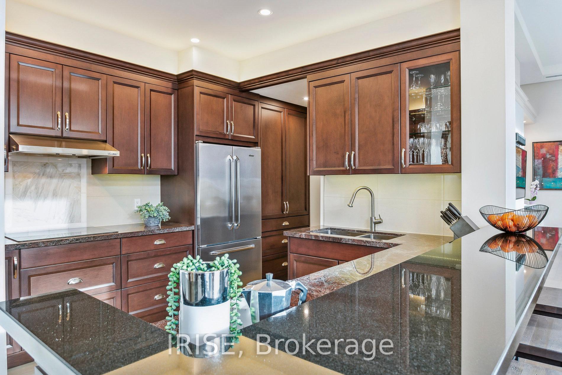 #Ph1 - 8 Wellesley St E, Toronto, ON M4Y3B2 | 3 Bedroom 3 Bathroom Condo Apt | Image 10