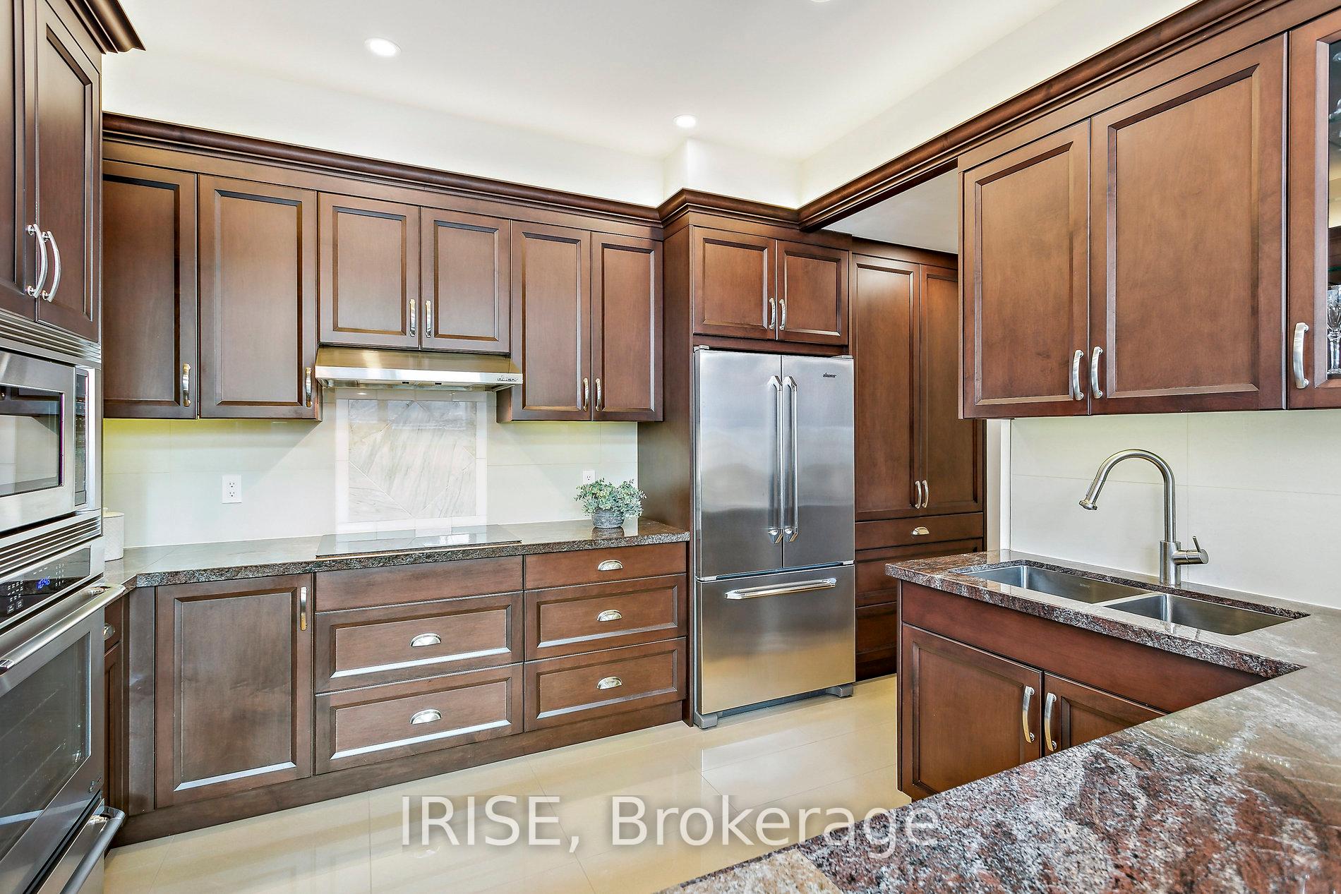#Ph1 - 8 Wellesley St E, Toronto, ON M4Y3B2 | 3 Bedroom 3 Bathroom Condo Apt | Image 11