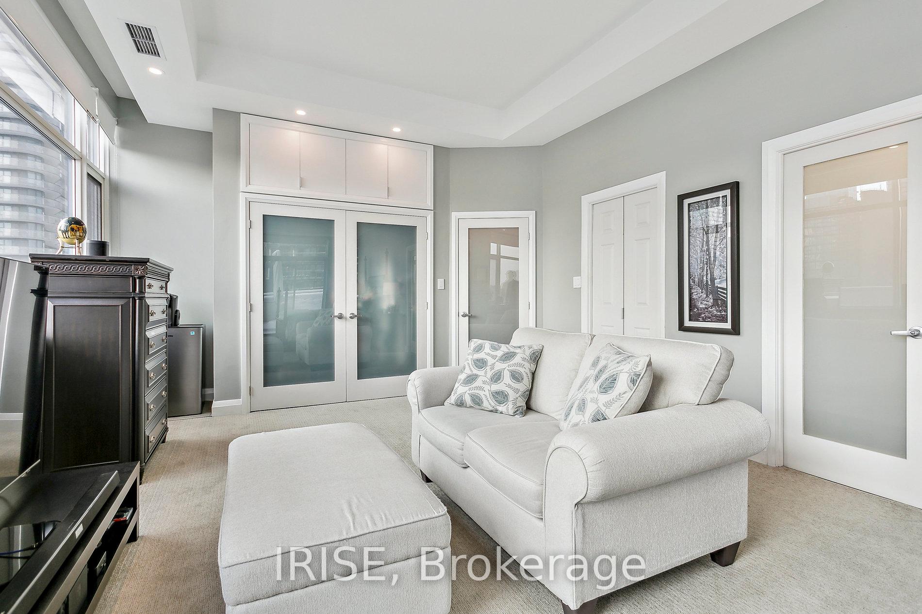 #Ph1 - 8 Wellesley St E, Toronto, ON M4Y3B2 | 3 Bedroom 3 Bathroom Condo Apt | Image 25