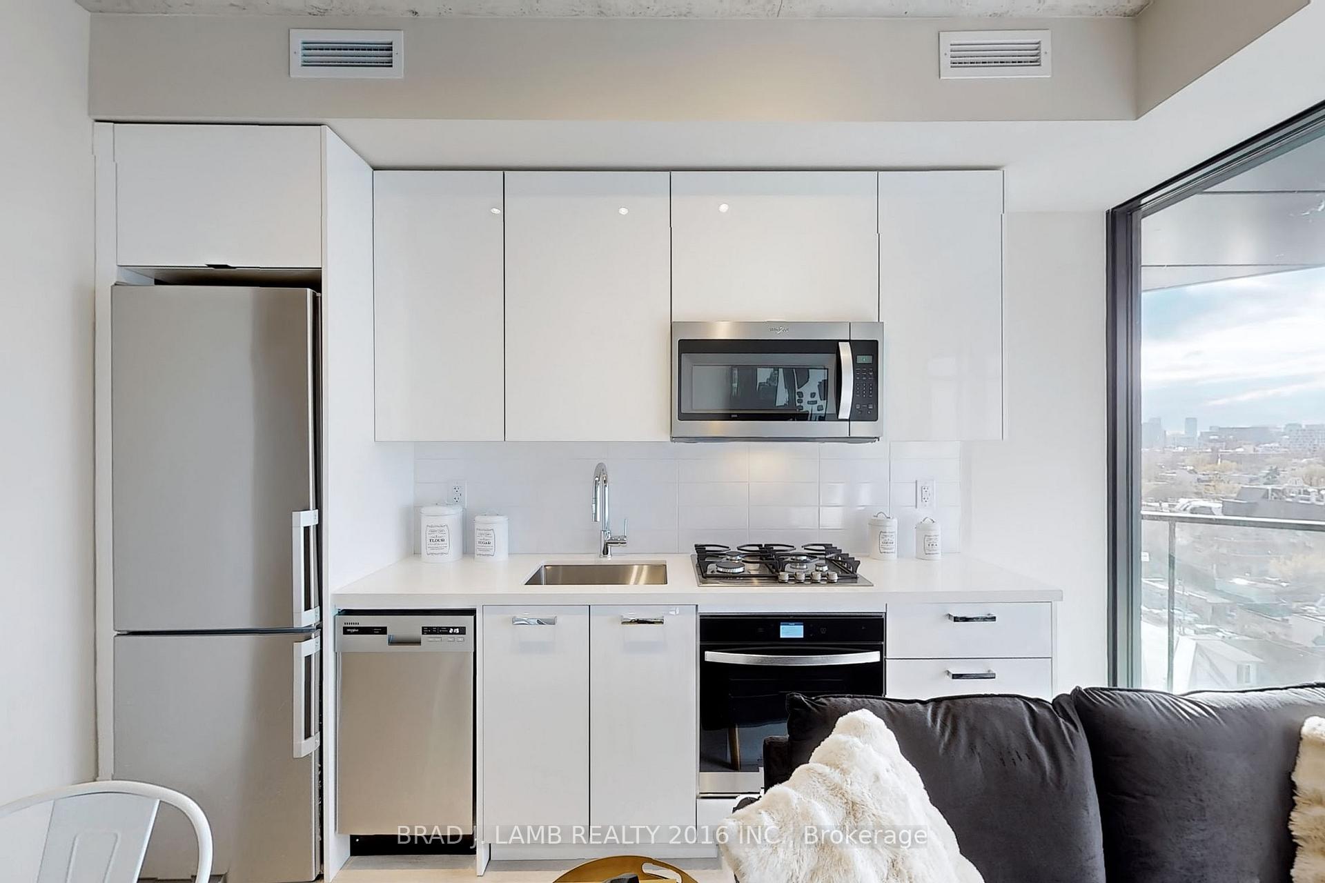 #913 - 195 McCaul St, Toronto, ON M5T0E5 | 1 Bedroom 1 Bathroom Condo Apt | Image 8
