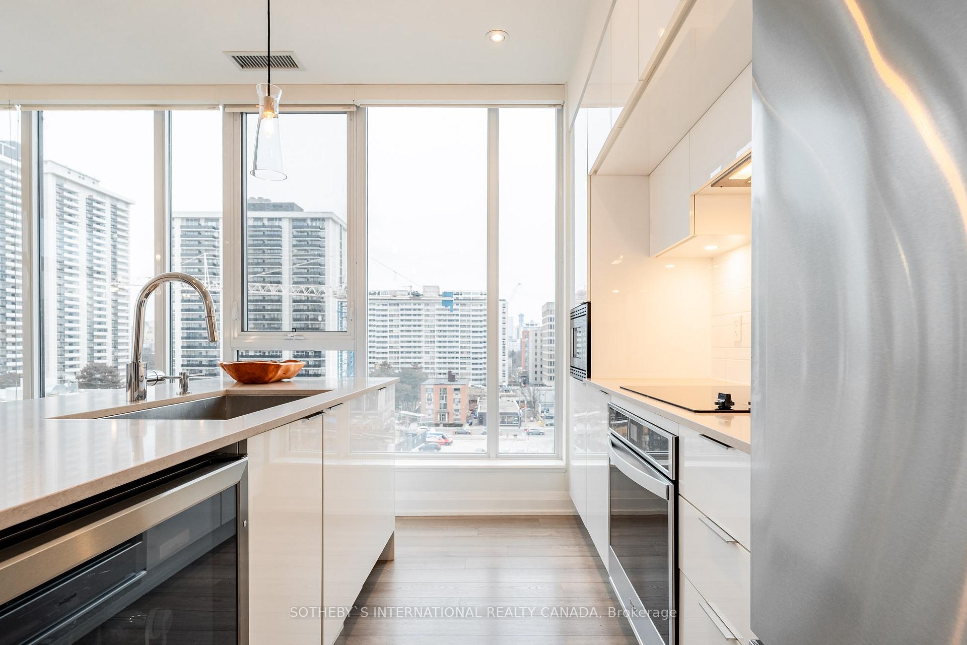 #611 - 1 Belsize Dr, Toronto, ON M4S0B9 | 2 Bedroom 3 Bathroom Condo Apt | Image 13