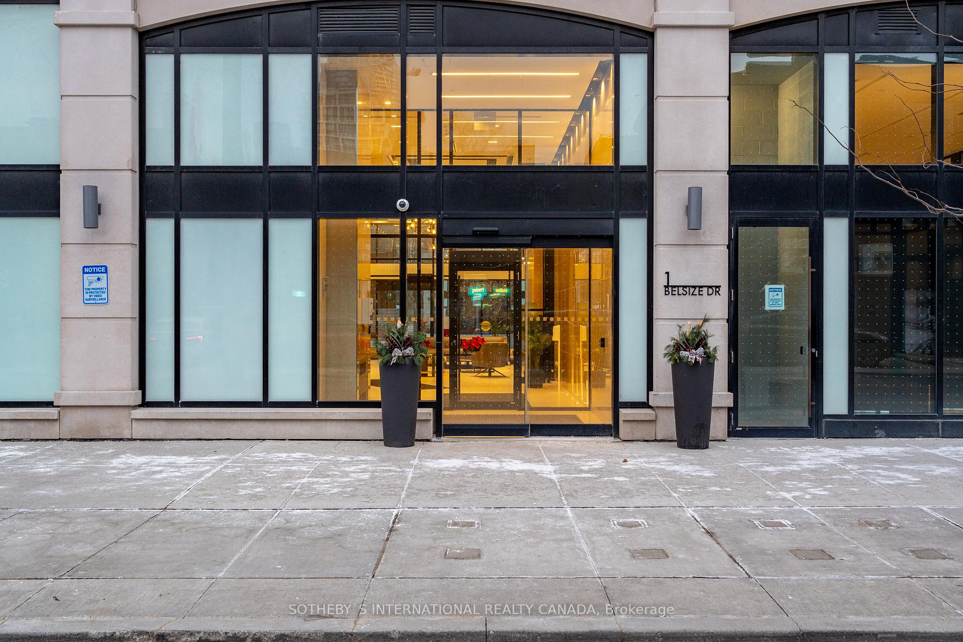 #611 - 1 Belsize Dr, Toronto, ON M4S0B9 | 2 Bedroom 3 Bathroom Condo Apt | Image 2