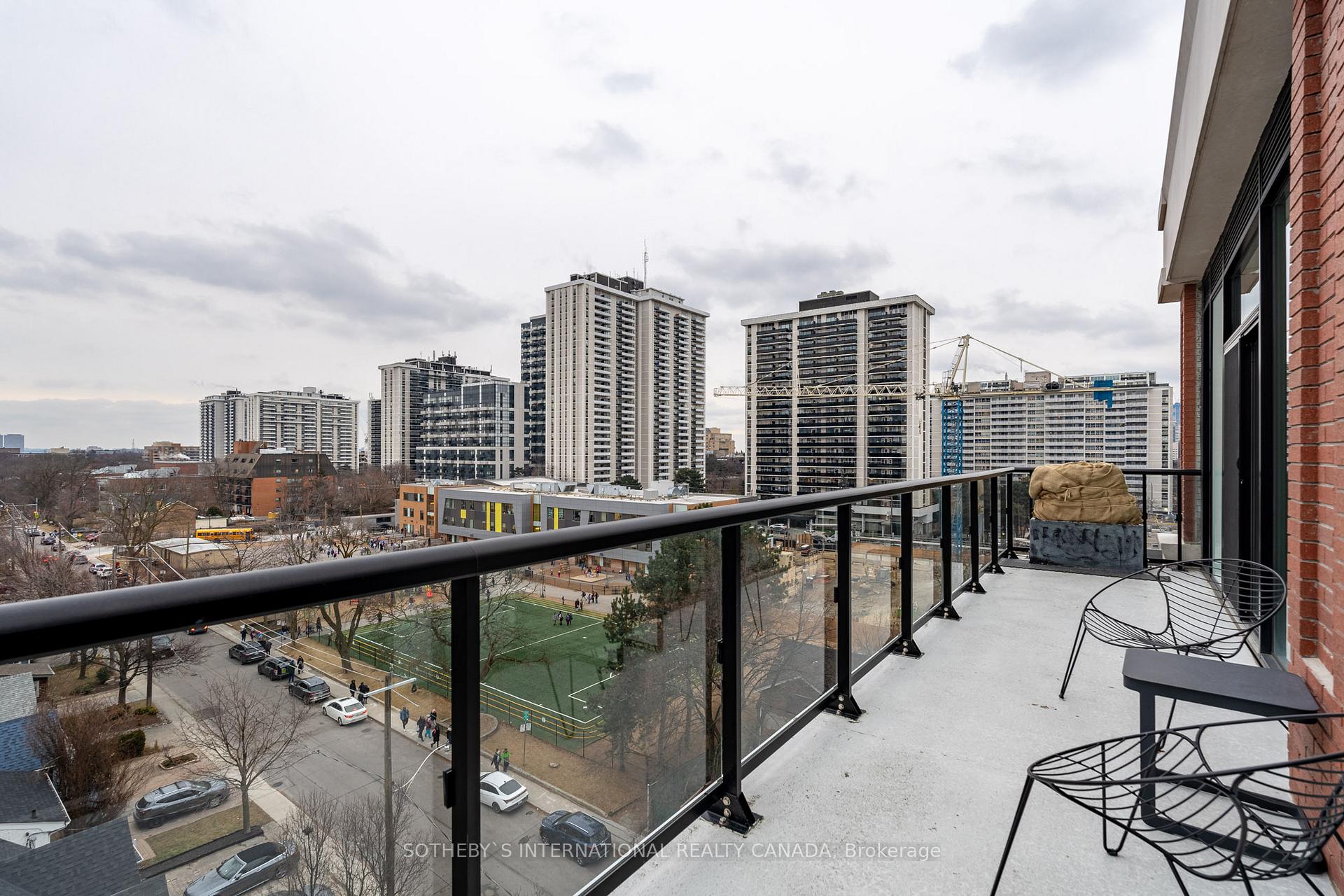 #611 - 1 Belsize Dr, Toronto, ON M4S0B9 | 2 Bedroom 3 Bathroom Condo Apt | Image 27