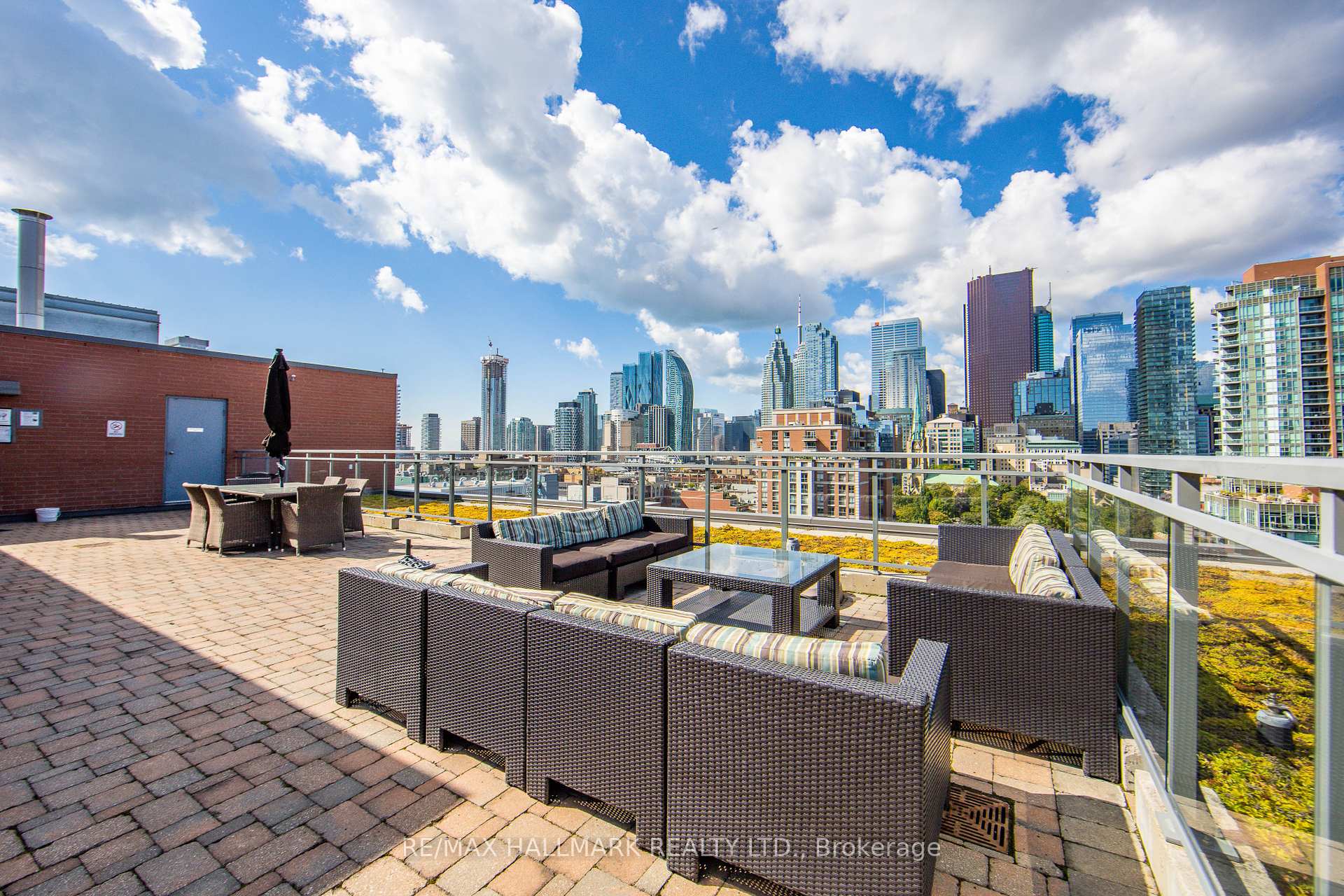 #1210 - 205 Frederick St, Toronto, ON M5A4V3 | 2 Bedroom 2 Bathroom Condo Apt | Image 22