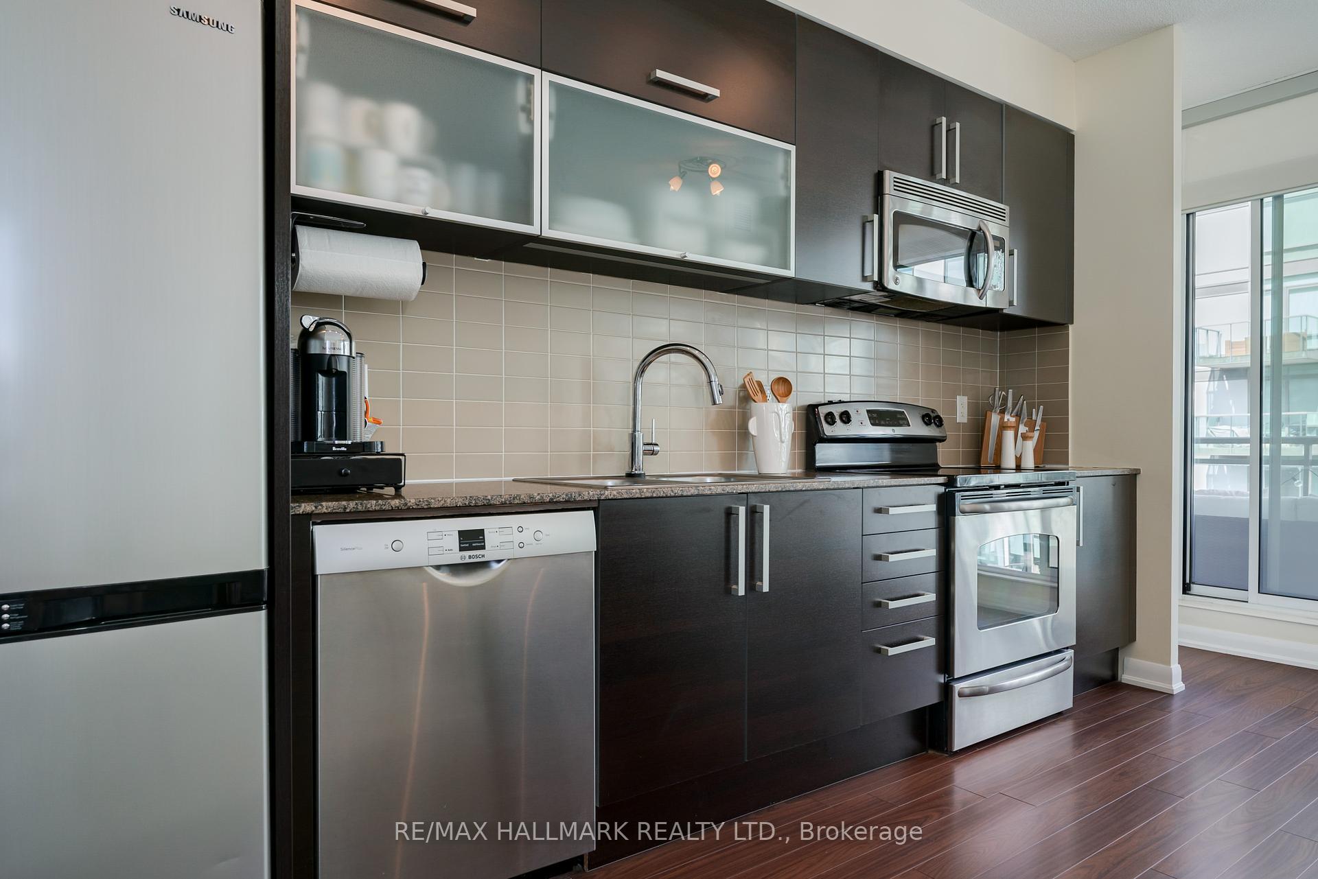 #1210 - 205 Frederick St, Toronto, ON M5A4V3 | 2 Bedroom 2 Bathroom Condo Apt | Image 9