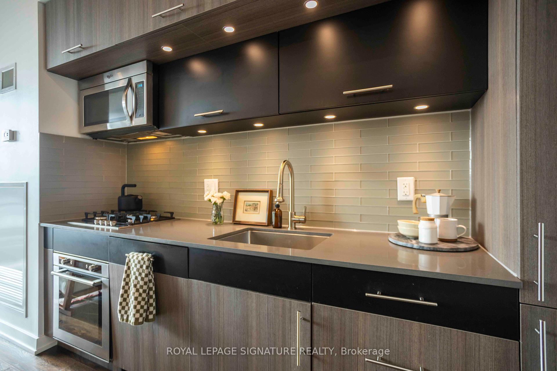 #408 - 205 Manning Ave, Toronto, ON M6J0E2 | 1 Bedroom 1 Bathroom Condo Apt | Image 17