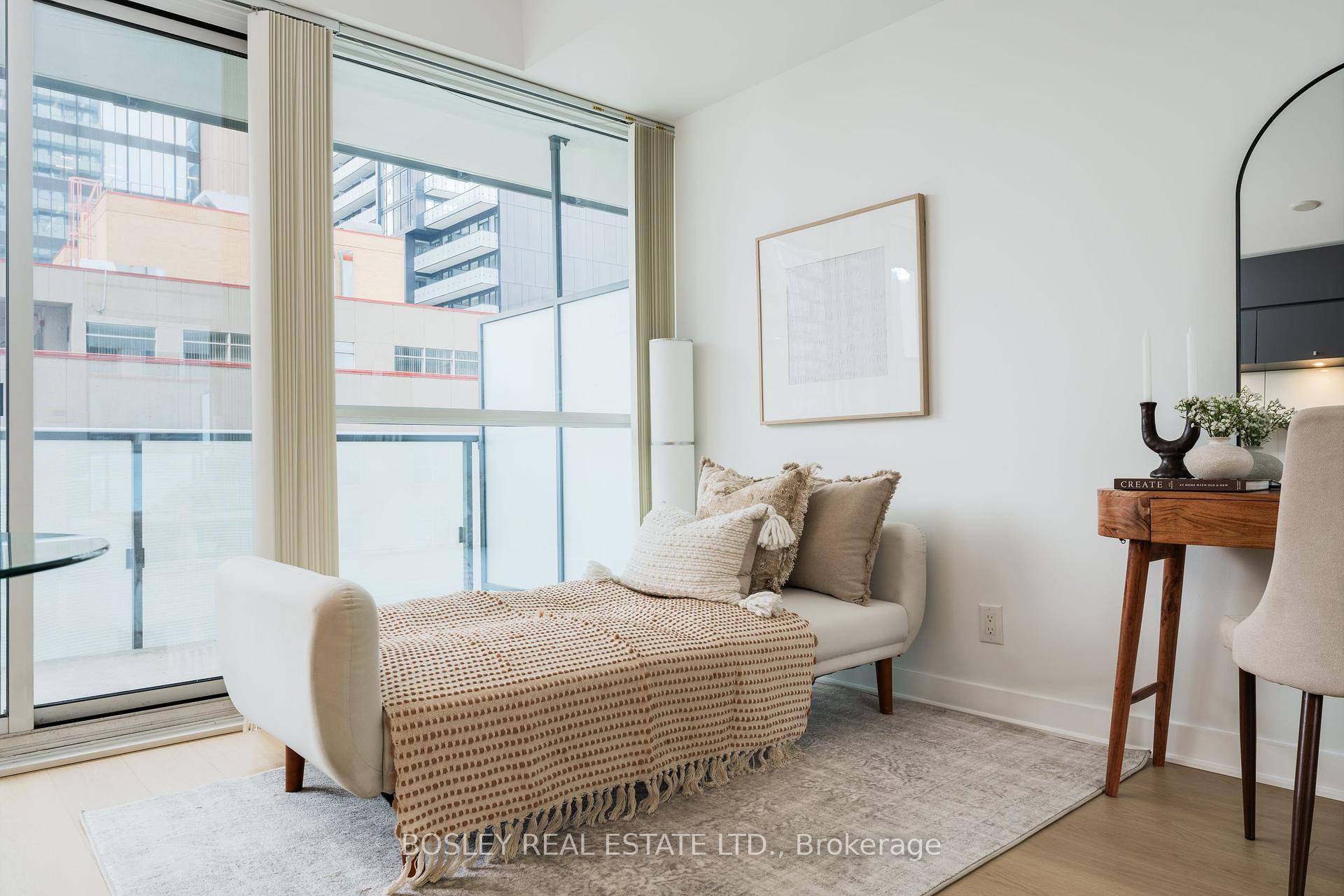 #1206 - 15 Grenville St, Toronto, ON M4Y1A1 | 0 Bedroom 1 Bathroom Condo Apt | Image 18