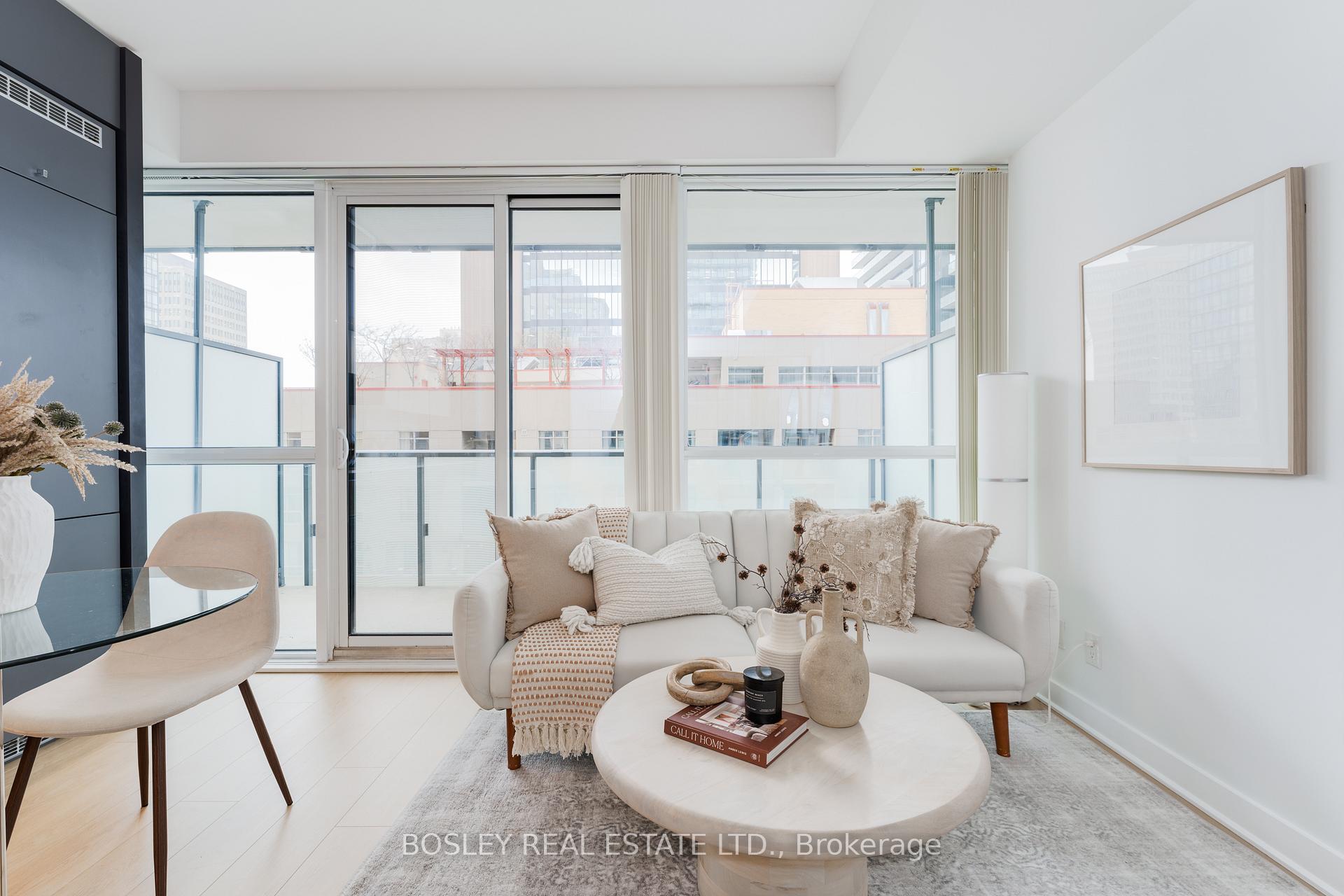 #1206 - 15 Grenville St, Toronto, ON M4Y1A1 | 0 Bedroom 1 Bathroom Condo Apt | Image 3