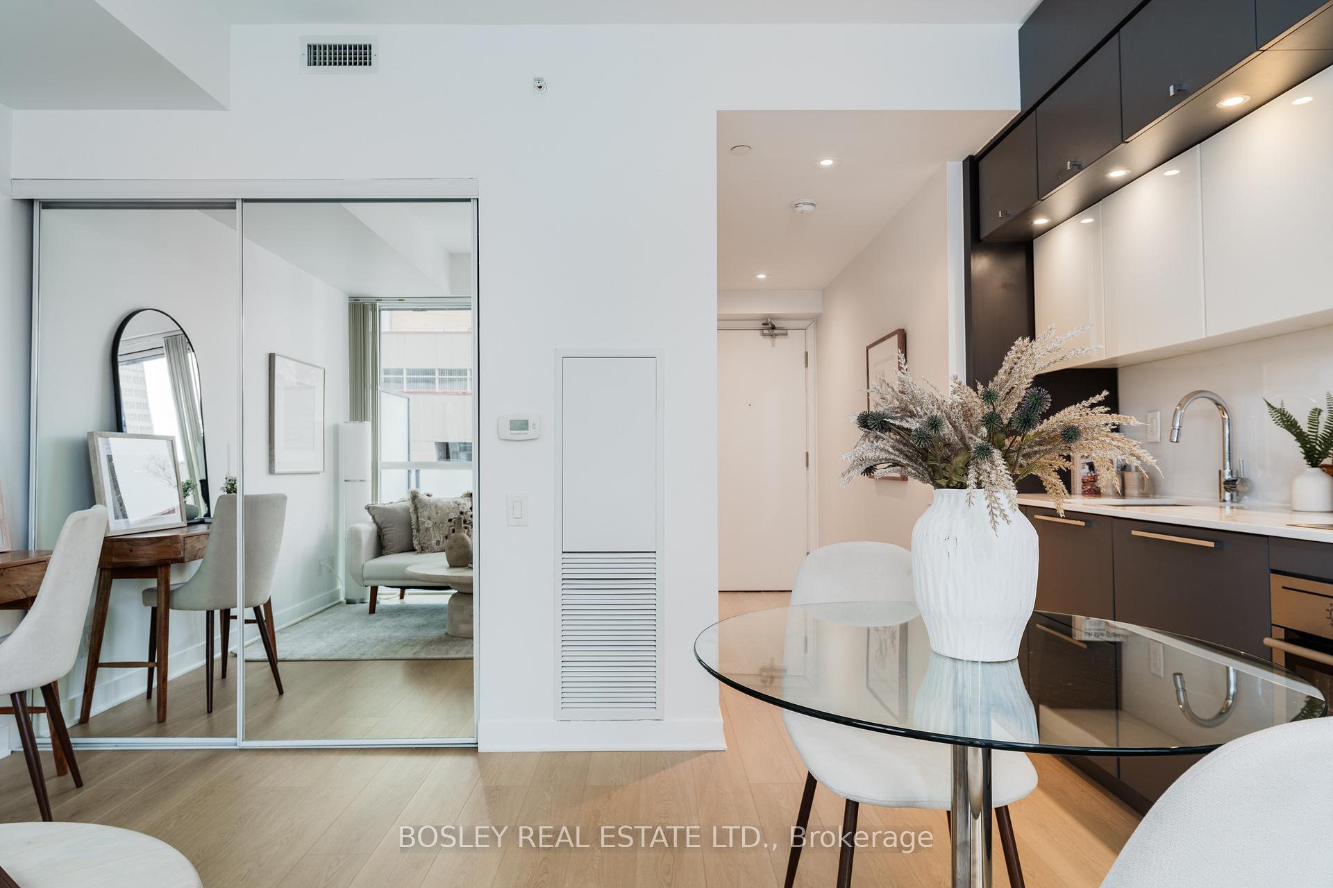 #1206 - 15 Grenville St, Toronto, ON M4Y1A1 | 0 Bedroom 1 Bathroom Condo Apt | Image 6