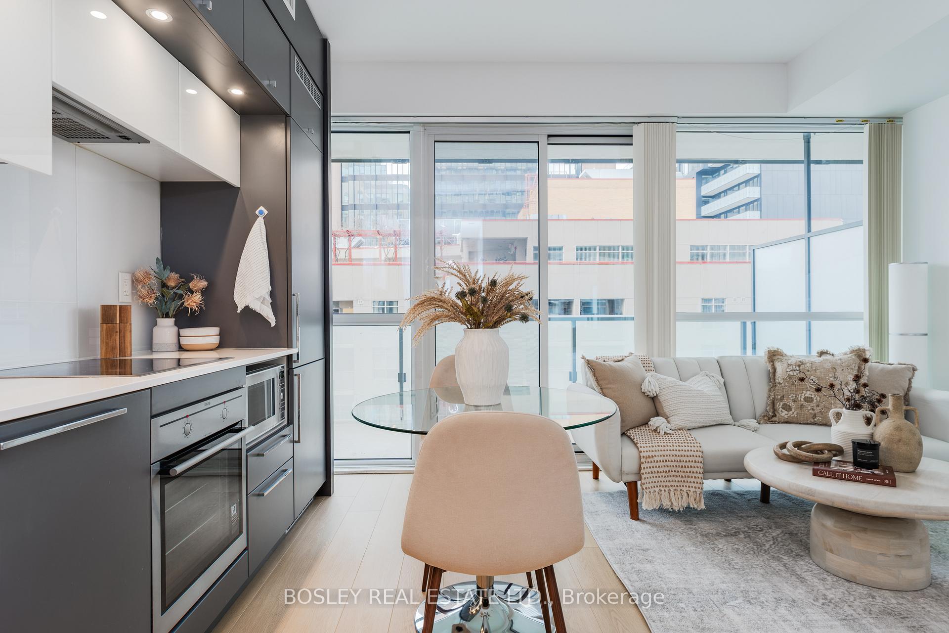 #1206 - 15 Grenville St, Toronto, ON M4Y1A1 | 0 Bedroom 1 Bathroom Condo Apt | Image 9