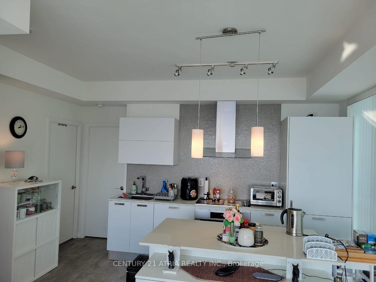 #2102 - 11 Bogert Ave, Toronto, ON M2N1K4 | 2 Bedroom 2 Bathroom Condo Apt | Image 5