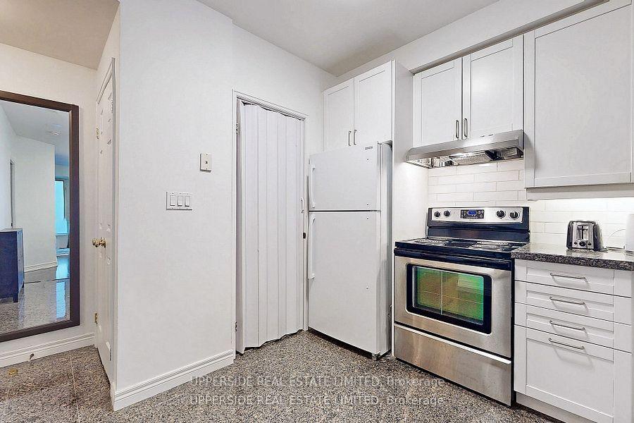 #901 - 55 Bloor St E, Toronto, ON M4W3W6 | 1 Bedroom 1 Bathroom Condo Apt | Image 4