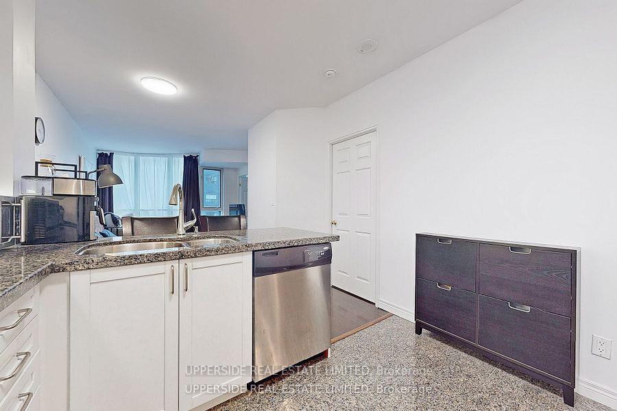 #901 - 55 Bloor St E, Toronto, ON M4W3W6 | 1 Bedroom 1 Bathroom Condo Apt | Image 6