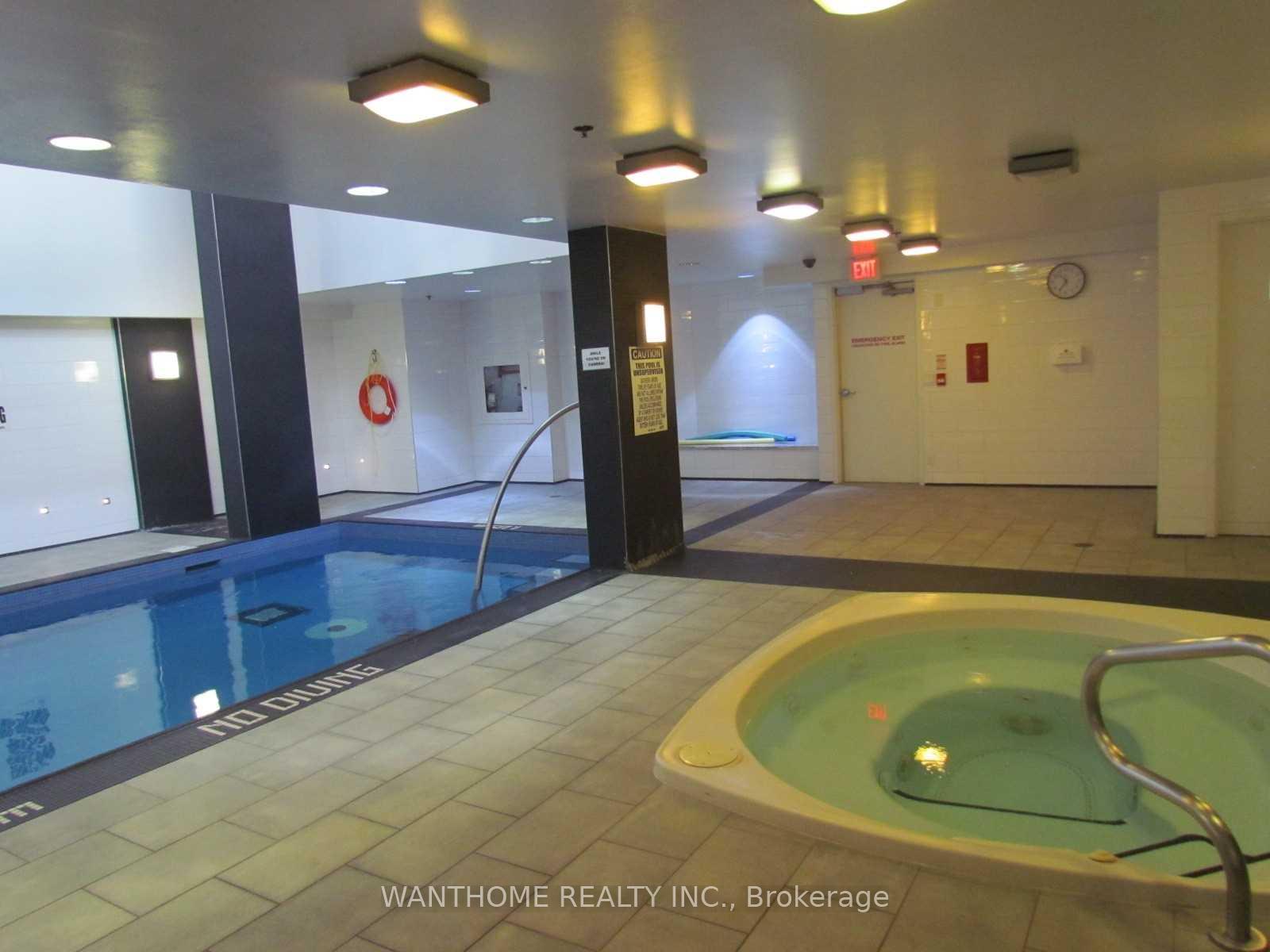 #322 - 25 carlton St W, Toronto, ON M5B1L4 | 1 Bedroom 1 Bathroom Condo Apt | Image 2