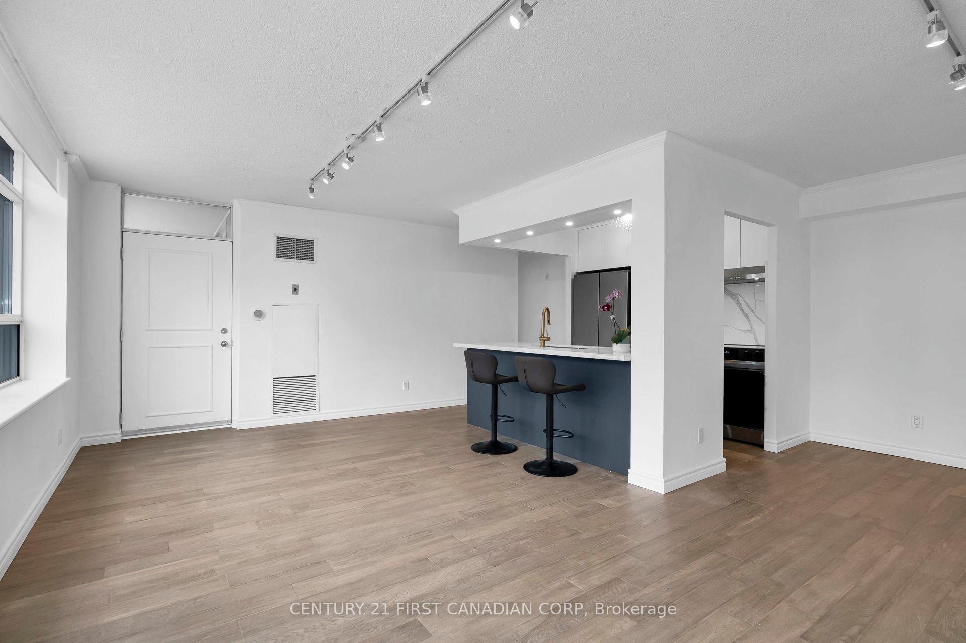 #317 - 5 Rosehill Ave N, Toronto, ON M4T3A6 | 2 Bedroom 3 Bathroom Condo Apt | Image 14
