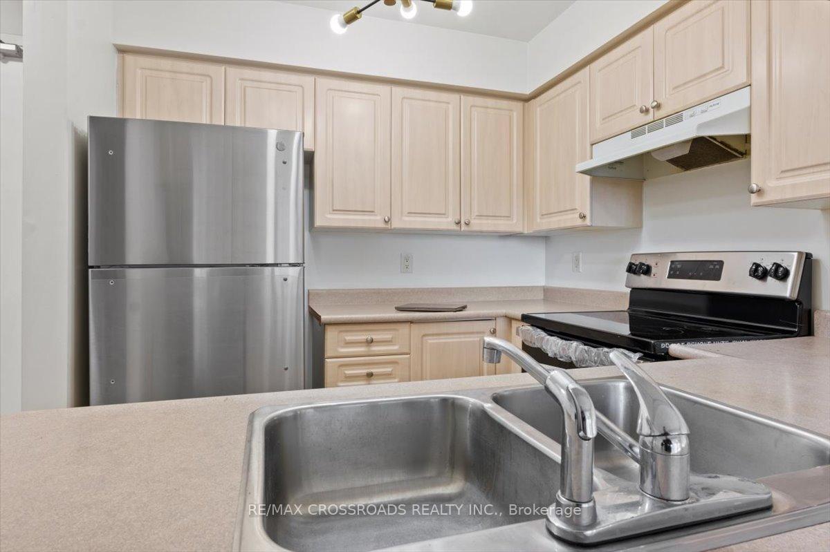 #611 - 153 Beecroft Rd, Toronto, ON M2N7C5 | 2 Bedroom 2 Bathroom Condo Apt | Image 12