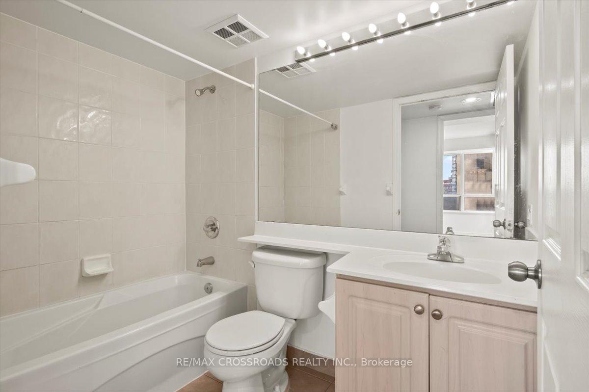 #611 - 153 Beecroft Rd, Toronto, ON M2N7C5 | 2 Bedroom 2 Bathroom Condo Apt | Image 15