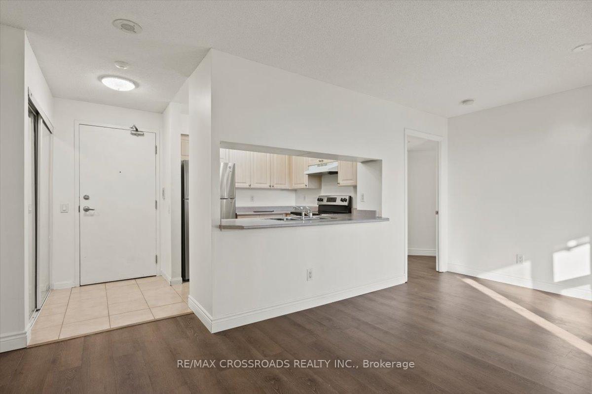 #611 - 153 Beecroft Rd, Toronto, ON M2N7C5 | 2 Bedroom 2 Bathroom Condo Apt | Image 9