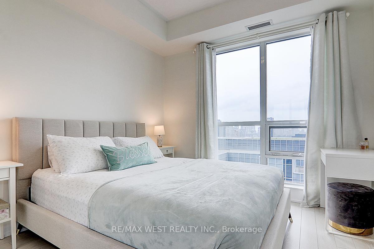 #2003 - 120 Harrison Garden Blvd, Toronto, ON M2N0H1 | 2 Bedroom 2 Bathroom Condo Apt | Image 13