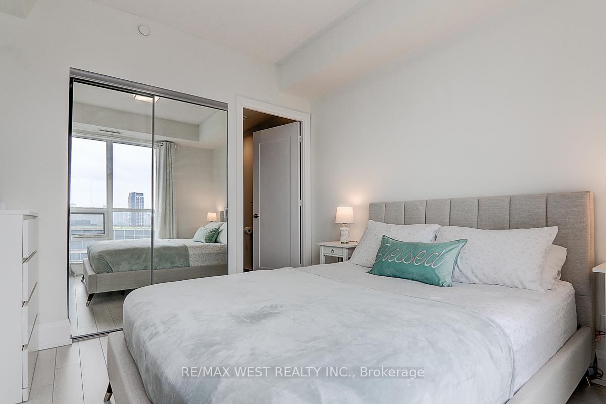 #2003 - 120 Harrison Garden Blvd, Toronto, ON M2N0H1 | 2 Bedroom 2 Bathroom Condo Apt | Image 15