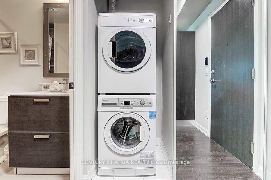 #1701 - 11 Bogert Ave, Toronto, ON M3N0H4 | 1 Bedroom 2 Bathroom Condo Apt | Image 21