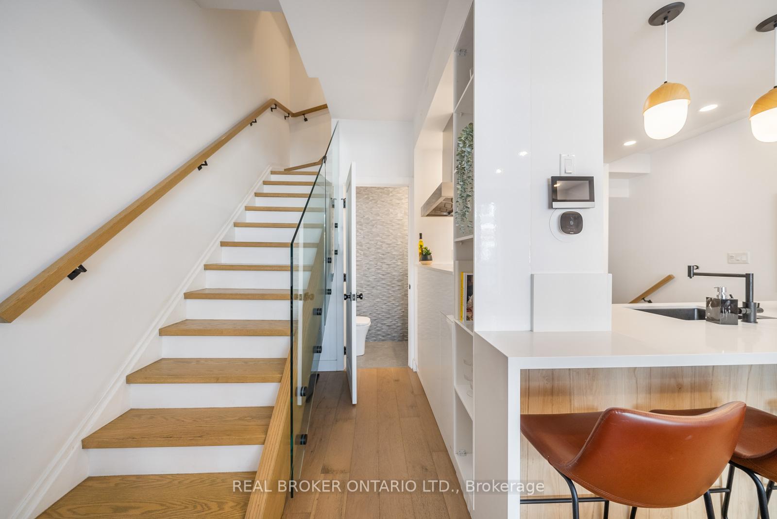 #355 - 32 Stadium Rd, Toronto, ON M5V3P4 | 2 Bedroom 2 Bathroom Condo Townhouse | Image 12