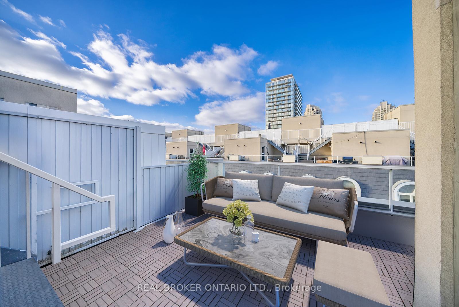 #355 - 32 Stadium Rd, Toronto, ON M5V3P4 | 2 Bedroom 2 Bathroom Condo Townhouse | Image 26