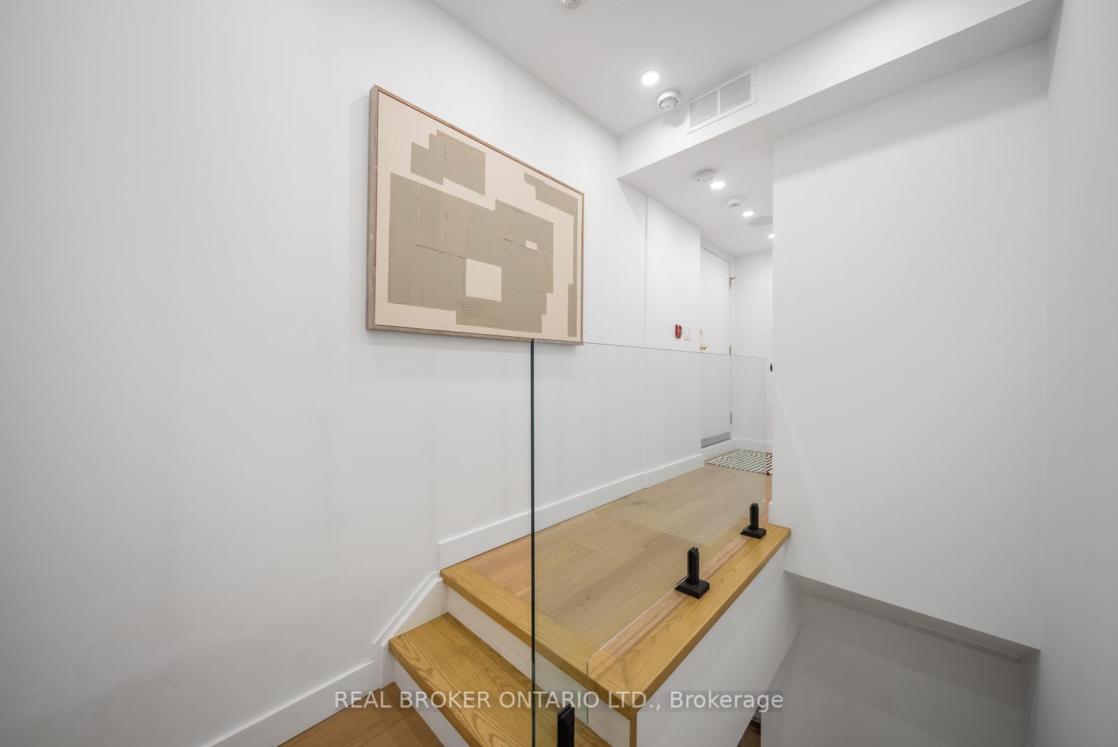 #355 - 32 Stadium Rd, Toronto, ON M5V3P4 | 2 Bedroom 2 Bathroom Condo Townhouse | Image 28