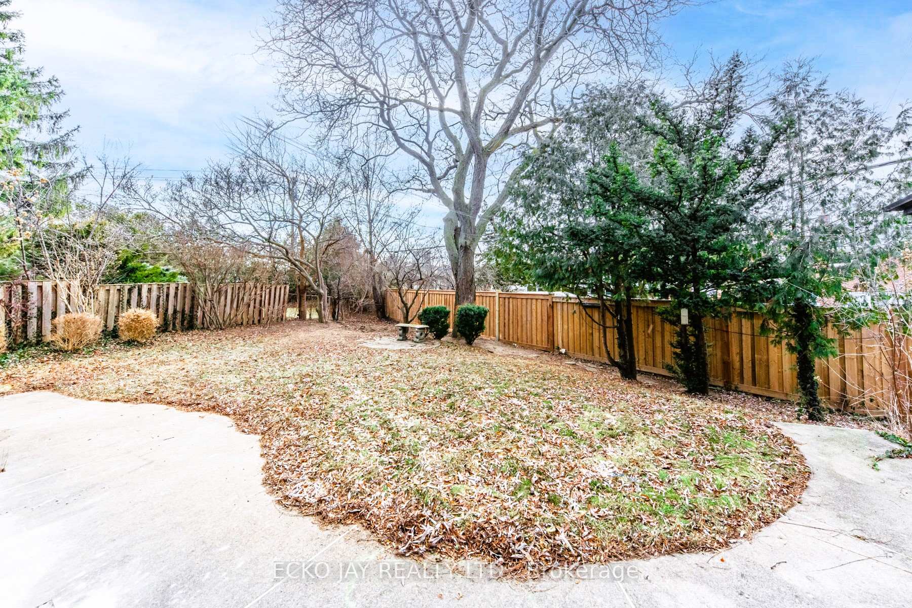 #412 - 1200 Don Mills Rd, Toronto, ON M3B3N8 | 2 Bedroom 1 Bathroom Condo Apt | Image 1