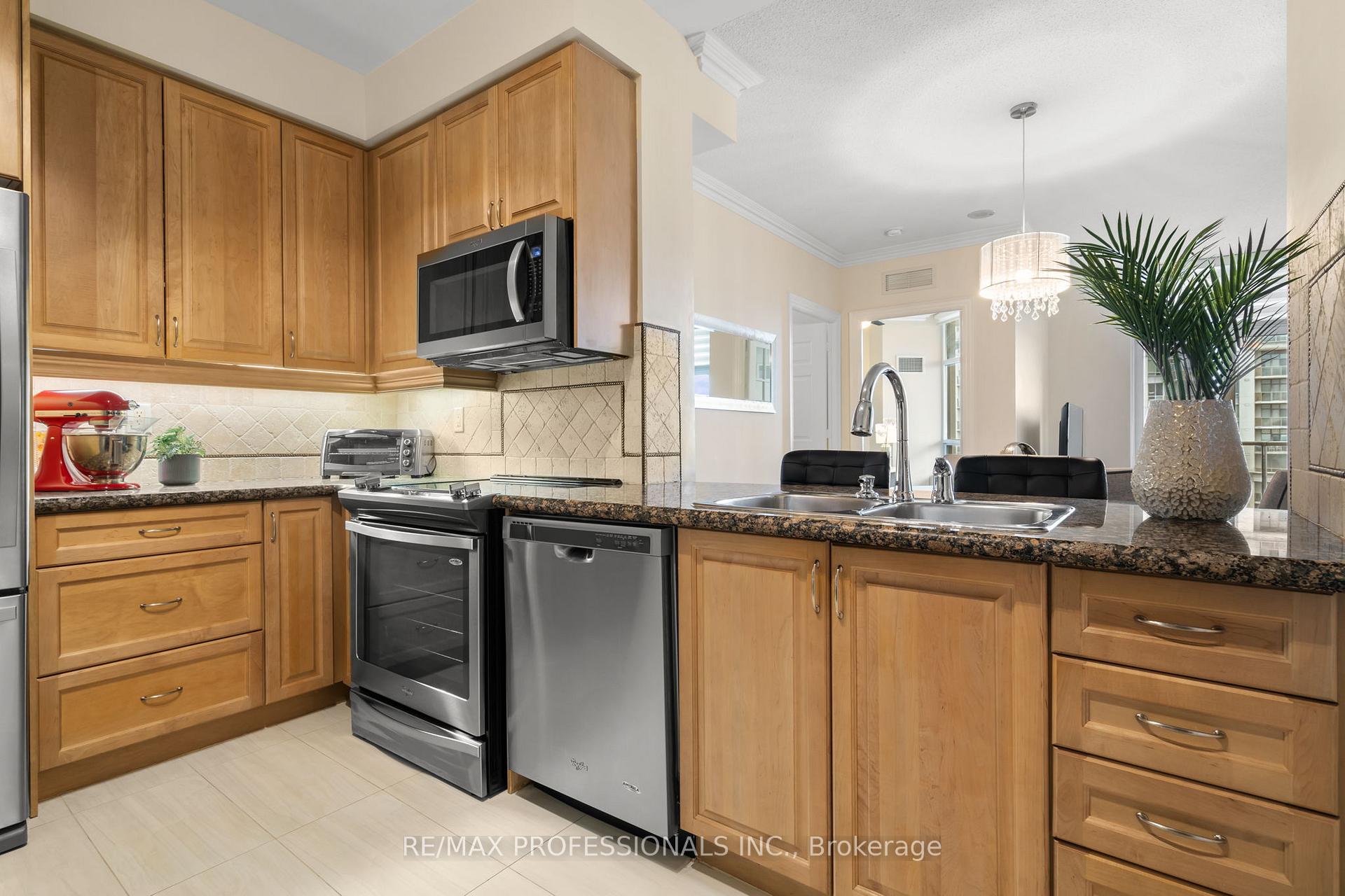 #2603 - 78 Harrison Garden Blvd, Toronto, ON M2N7E2 | 2 Bedroom 2 Bathroom Condo Apt | Image 8