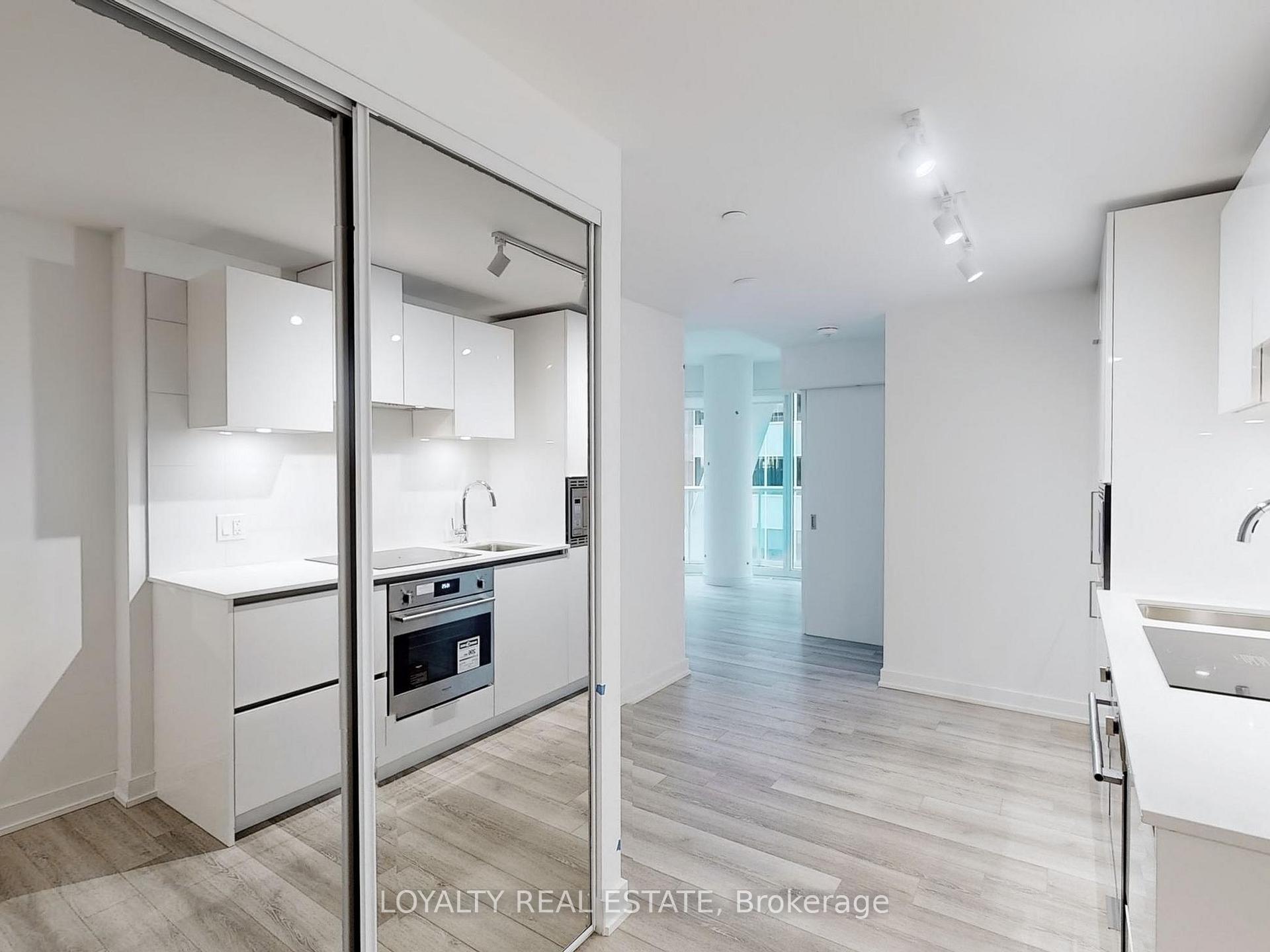 #2312 - 230 Simcoe St, Toronto, ON M5T1T4 | 2 Bedroom 2 Bathroom Condo Apt | Image 27