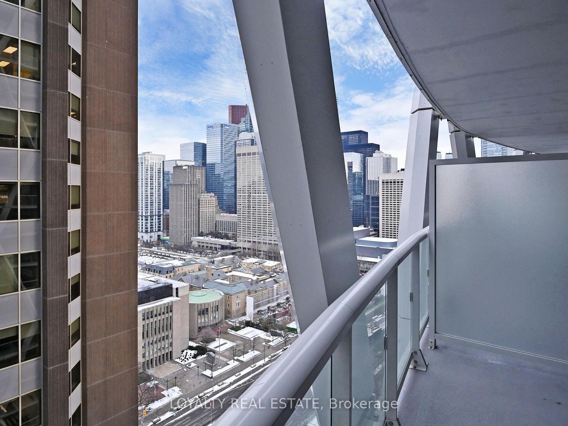 #2312 - 230 Simcoe St, Toronto, ON M5T1T4 | 2 Bedroom 2 Bathroom Condo Apt | Image 31