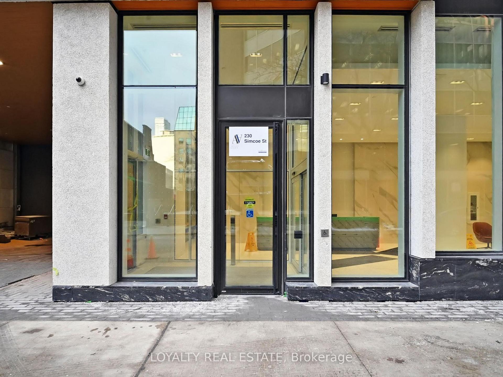 #2312 - 230 Simcoe St, Toronto, ON M5T1T4 | 2 Bedroom 2 Bathroom Condo Apt | Image 5