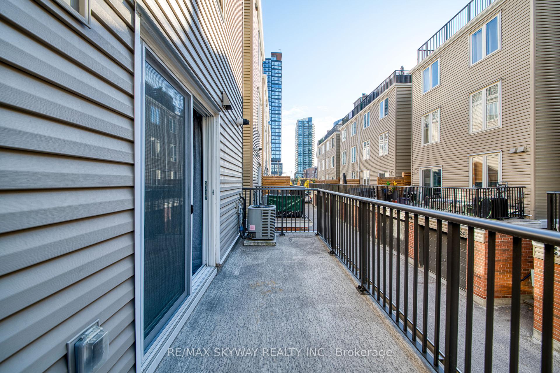 #614 - 98 Strachan Ave, Toronto, ON M6J3M6 | 2 Bedroom 1 Bathroom Condo Townhouse | Image 17