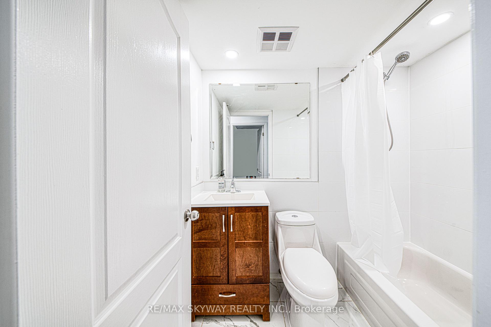 #614 - 98 Strachan Ave, Toronto, ON M6J3M6 | 2 Bedroom 1 Bathroom Condo Townhouse | Image 19