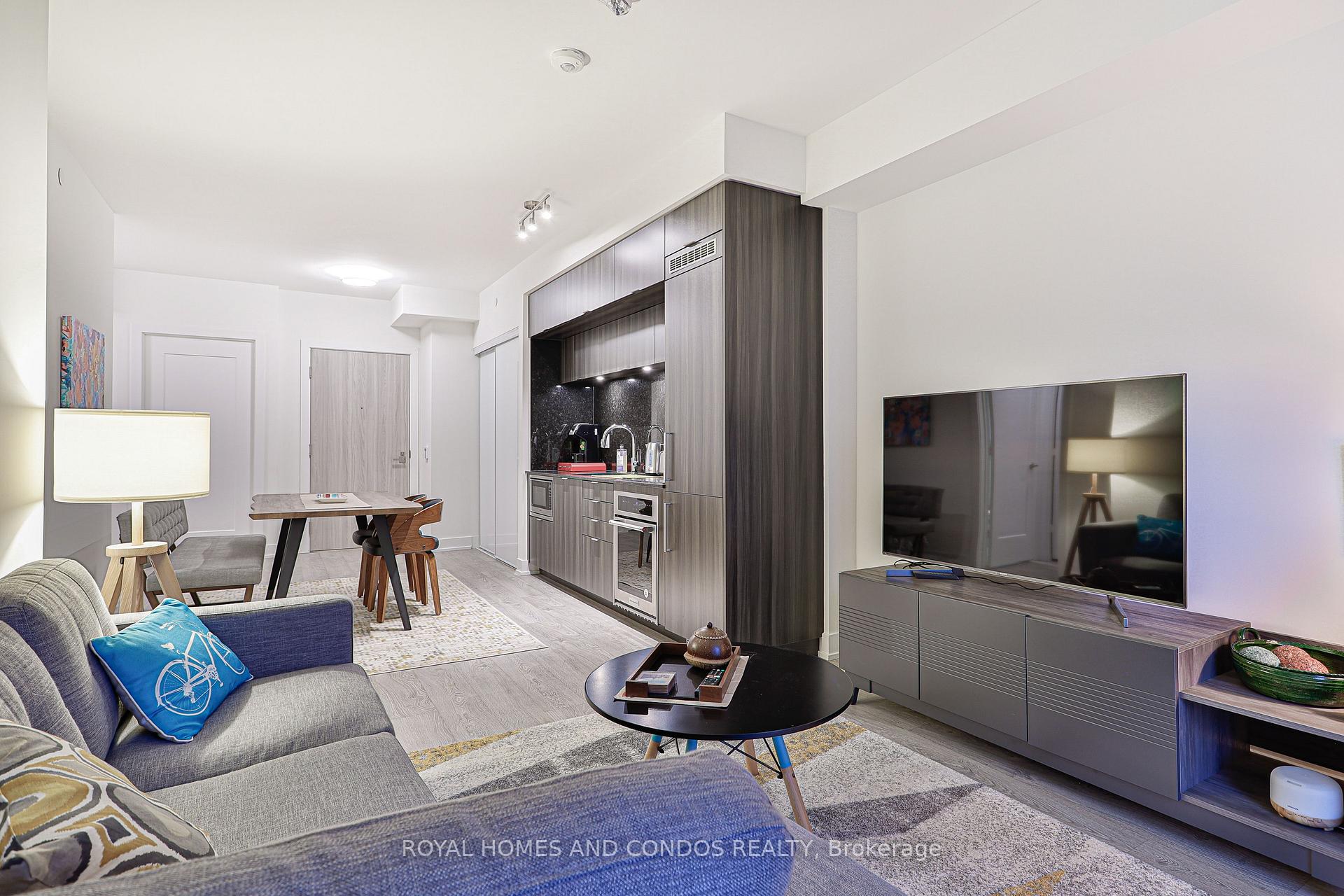 #212 - 80 Vanauley St, Toronto, ON M5T0C9 | 1 Bedroom 2 Bathroom Condo Apt | Image 7