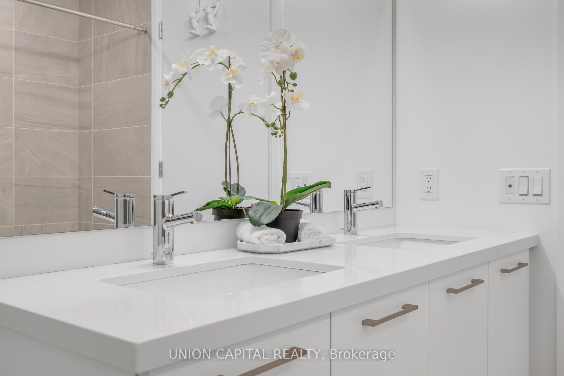 #TH05 - 33 Fredrick Todd Way, Toronto, ON M4G0C9 | 2 Bedroom 3 Bathroom Condo Apt | Image 18