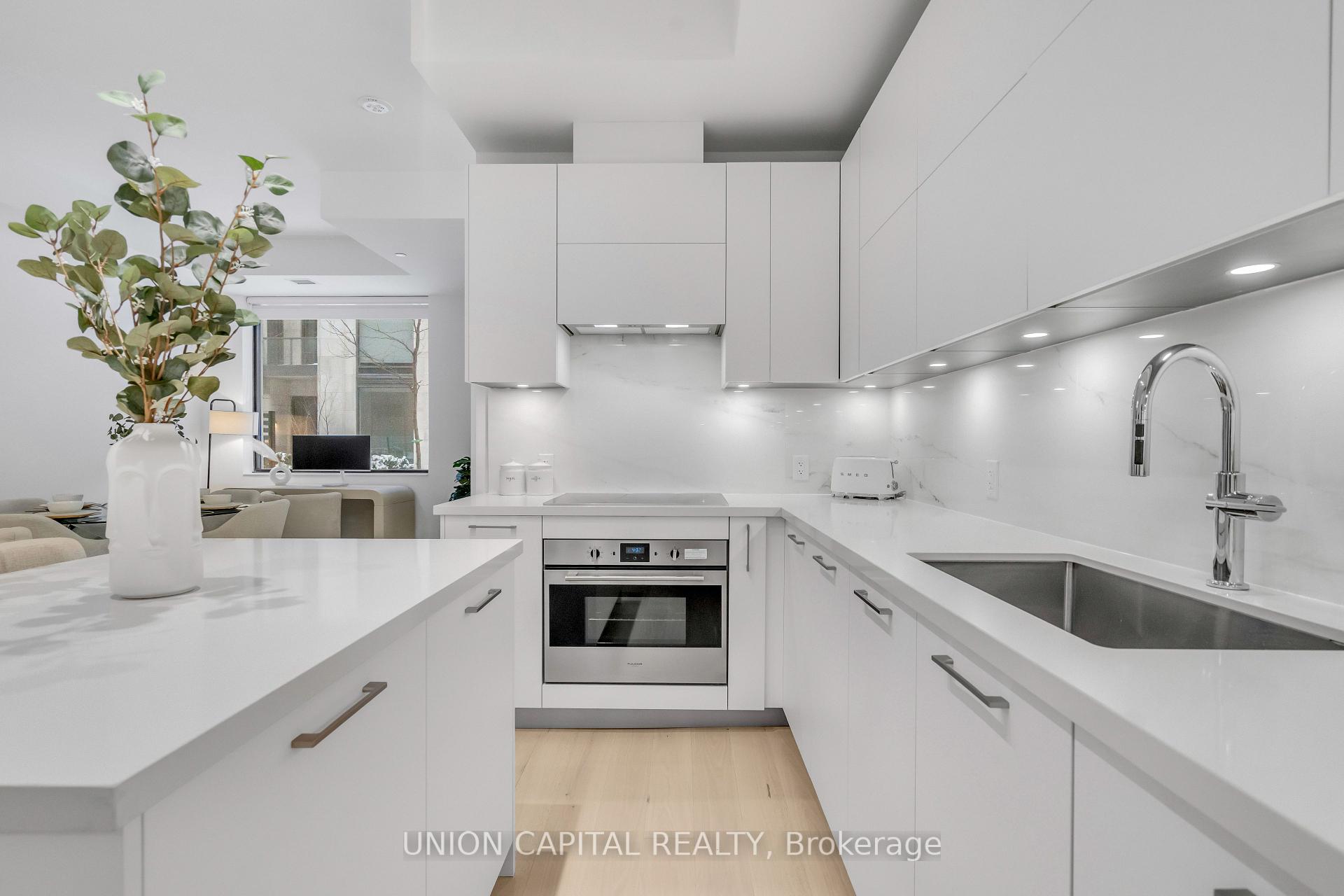 #TH05 - 33 Fredrick Todd Way, Toronto, ON M4G0C9 | 2 Bedroom 3 Bathroom Condo Apt | Image 26