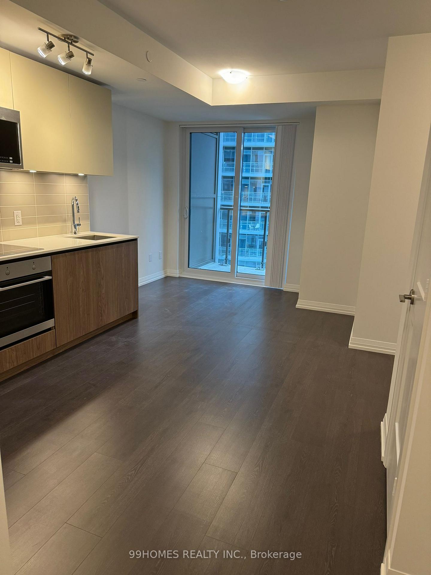 #2609 - 8 Widmer St, Toronto, ON M5V0W6 | 3 Bedroom 2 Bathroom Condo Apt | Image 5