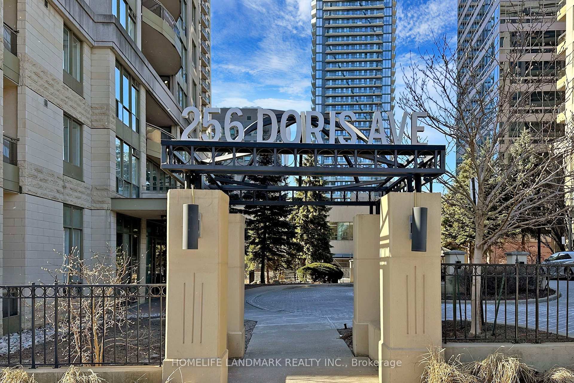 #508 - 256 Doris Ave, Toronto, ON M2N6X8 | 2 Bedroom 2 Bathroom Condo Apt | Image 2