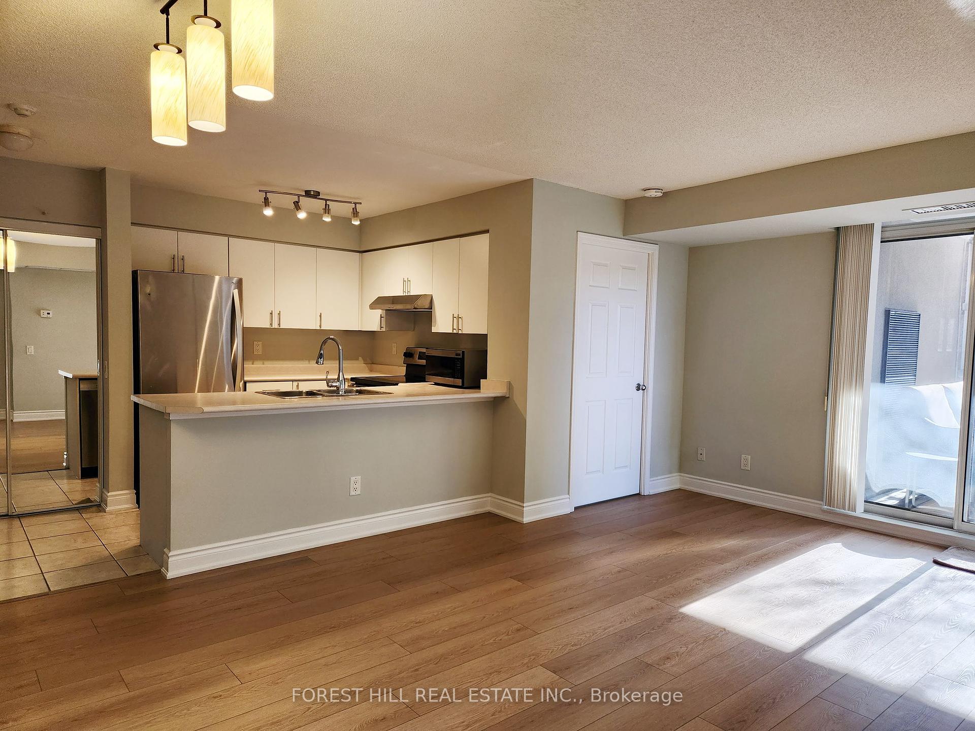 #216 - 155 Beecroft Rd, Toronto, ON M2N7C6 | 2 Bedroom 2 Bathroom Condo Apt | Image 10