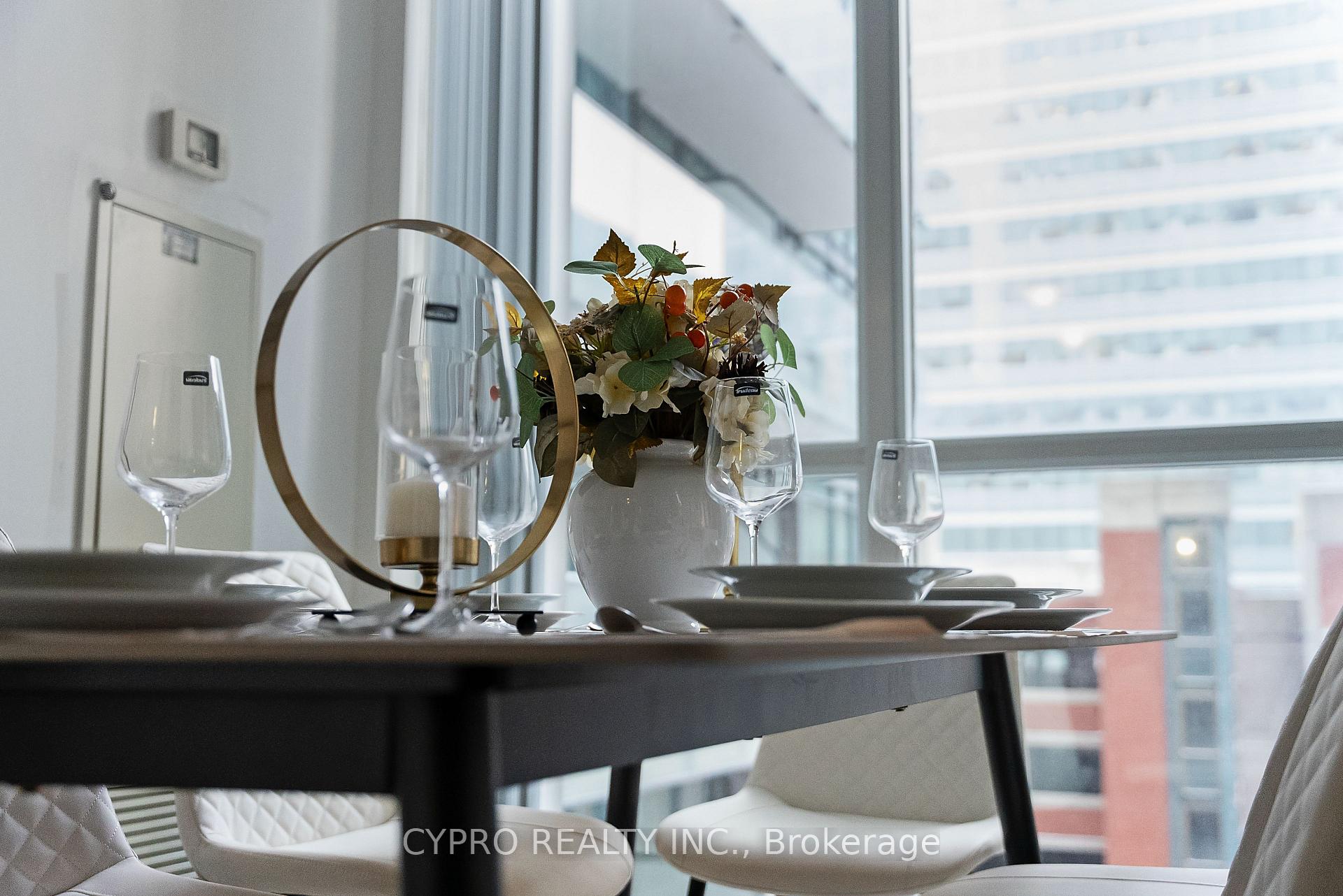 #601 - 770 BAY St, Toronto, ON M5G0A6 | 2 Bedroom 2 Bathroom Condo Apt | Image 10