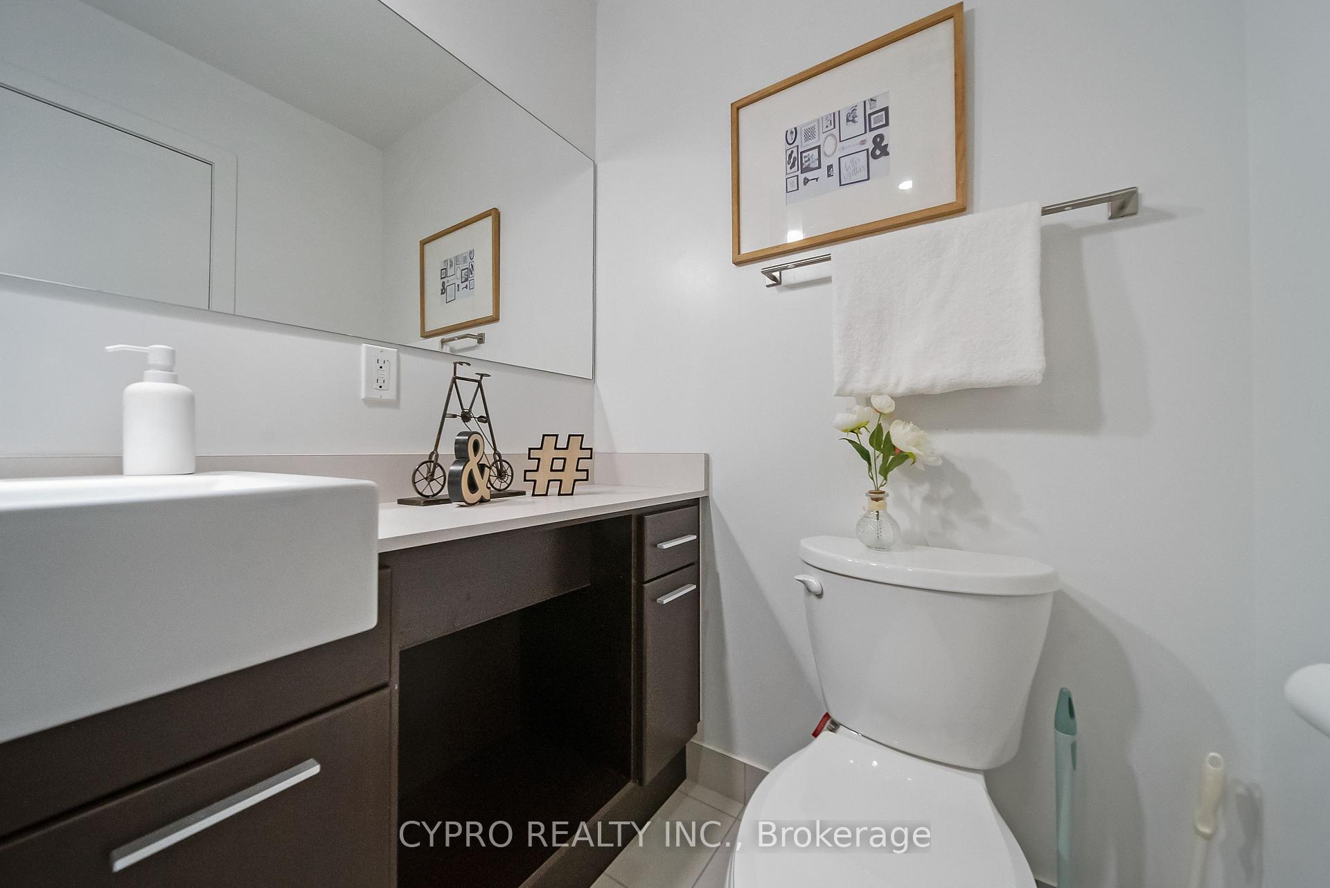 #601 - 770 BAY St, Toronto, ON M5G0A6 | 2 Bedroom 2 Bathroom Condo Apt | Image 17